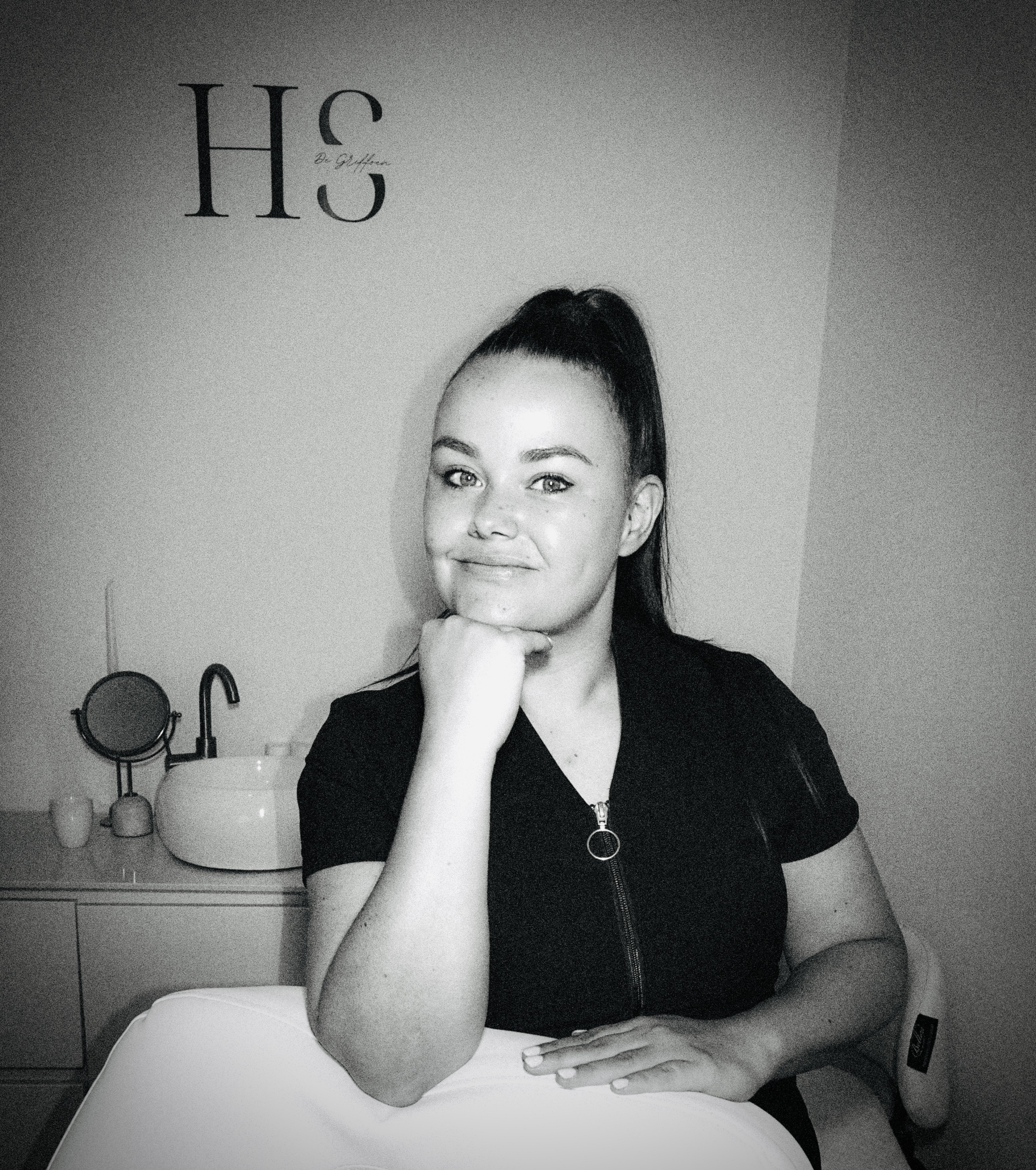 CB294983-9F21-4538-B5AE-5429646D1A6E